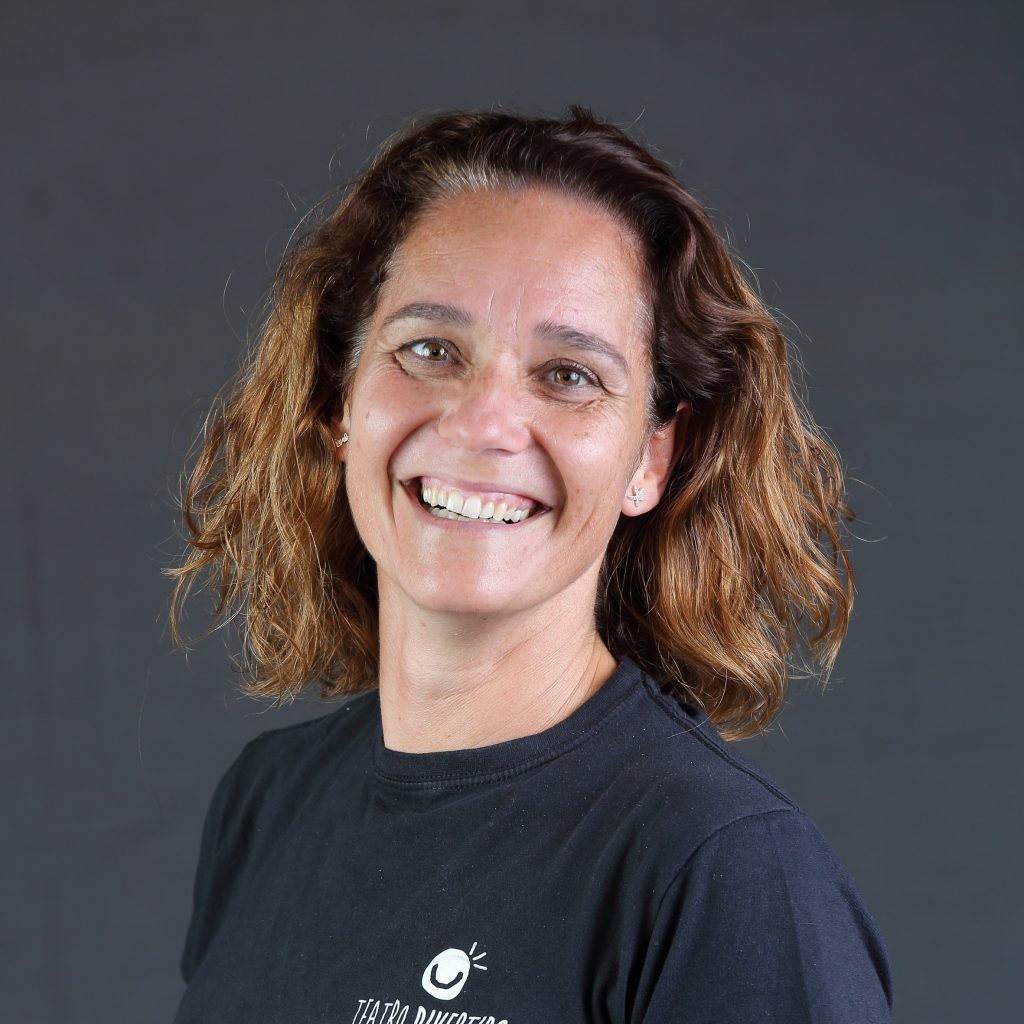 Profesor de Teatro Divertido Asociación Cultural Sevilla, guiando en cada paso del camino. Tamara Jiménez